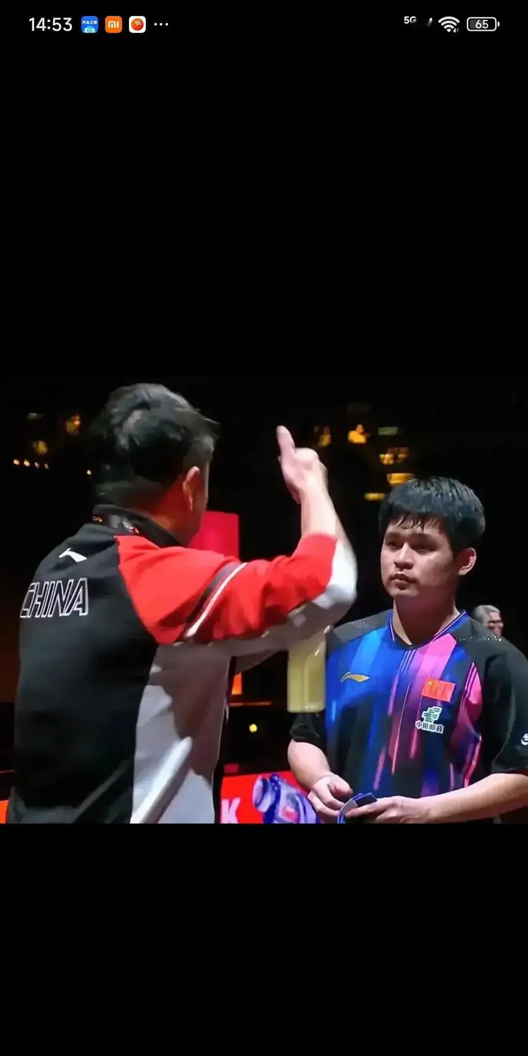 别再研究林诗栋怎么输给张本智和了。赢他的秘诀就一条：别跟他比反手。张