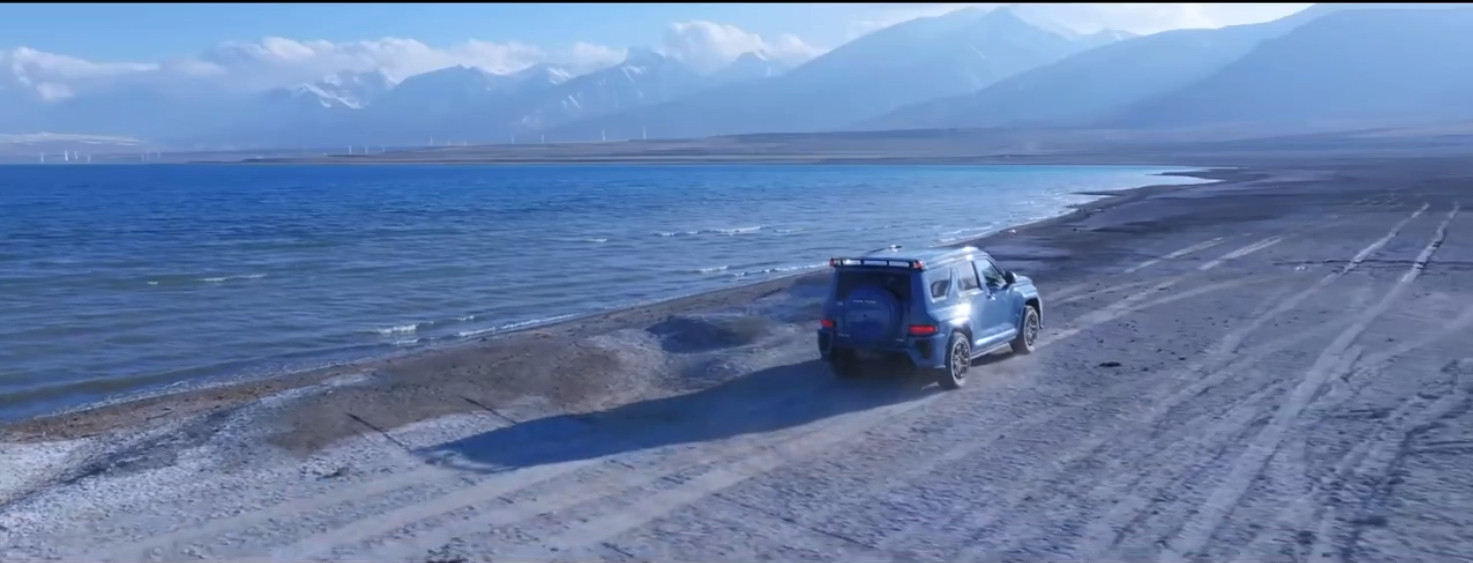 全新坦克700不卖产品卖向往你看它的设计机盖筋线复刻麒麟头骨轮廓中网“八横九纵”