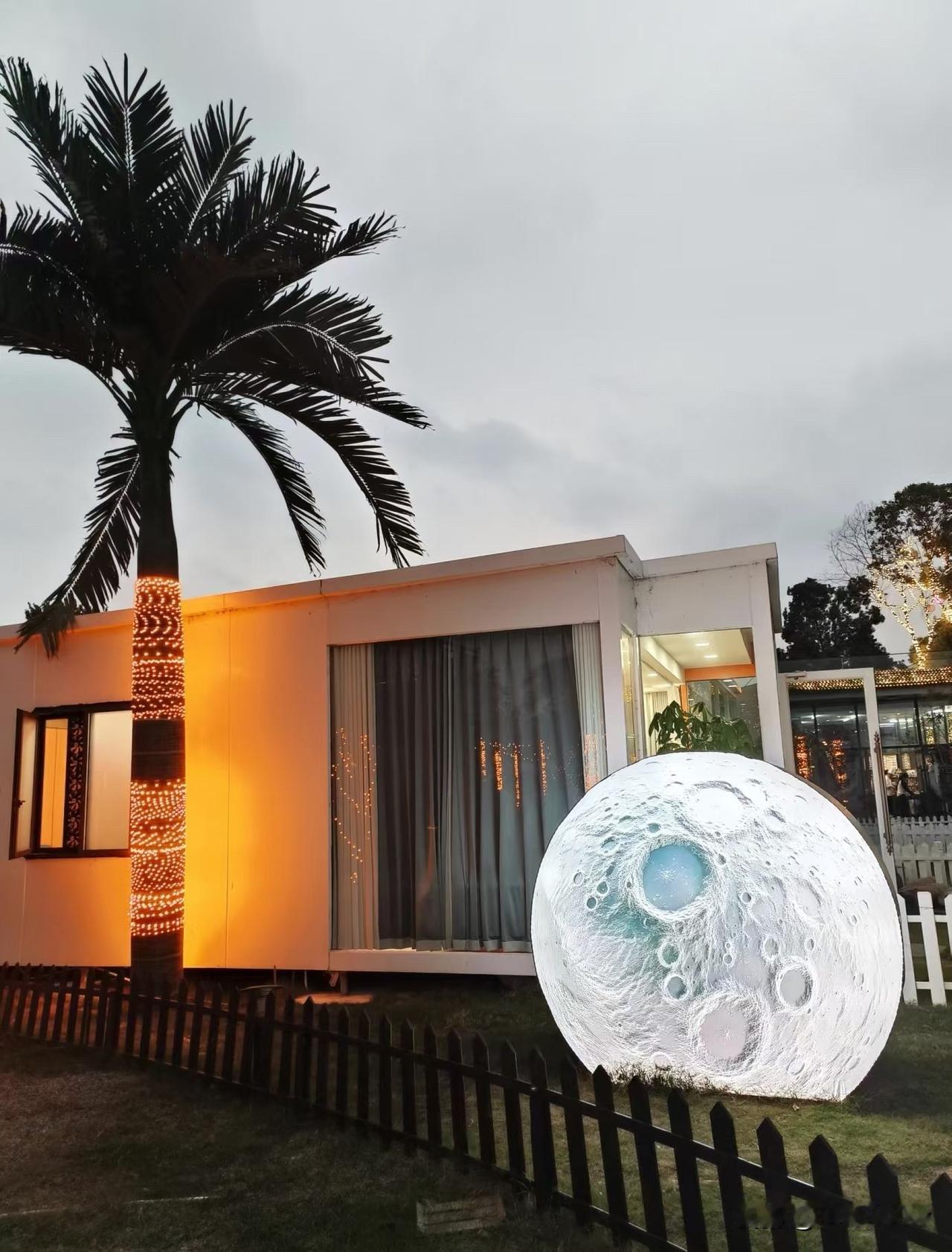 少见，武汉地铁客流量周一没过400万人次，为372万多[呲牙笑][呲牙笑][呲牙笑]