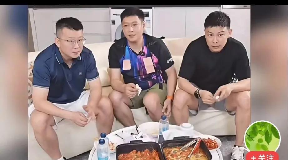 看来孙颖莎粉丝的担心白费了，邱贻可昨晚的直播说了三个半小时的“费话文学”，很好非