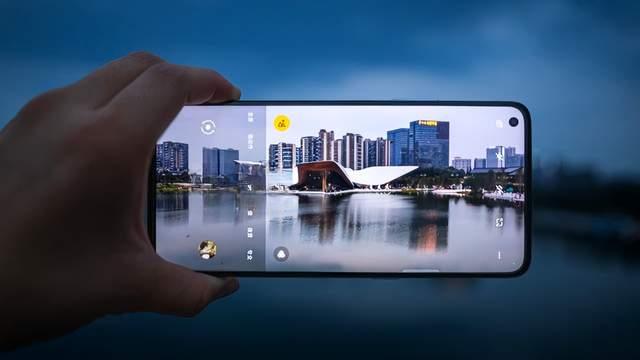 今天来唠唠OPPOFindX9Pro。我写文不追热点追兴趣，这篇啥时发看心
