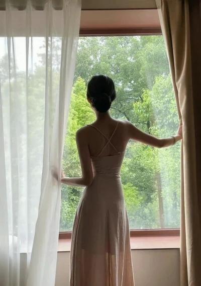朋友小玲子从171斤减到101斤，整整瘦了70斤还一直没反弹。问她咋做到的，其实