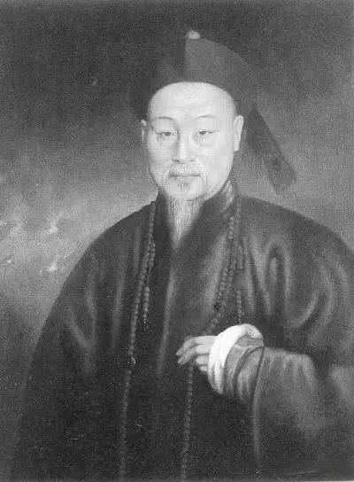 1839年，在虎门的浅滩上，林则徐将237万斤鸦片当众销毁，明明可以直接烧掉，可