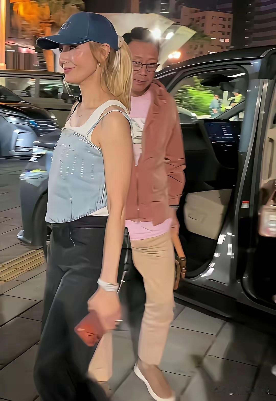 时光还真是个“刽子手”“最美港姐”也老了，穿着打扮再年轻也遮掩不住脸上历经岁