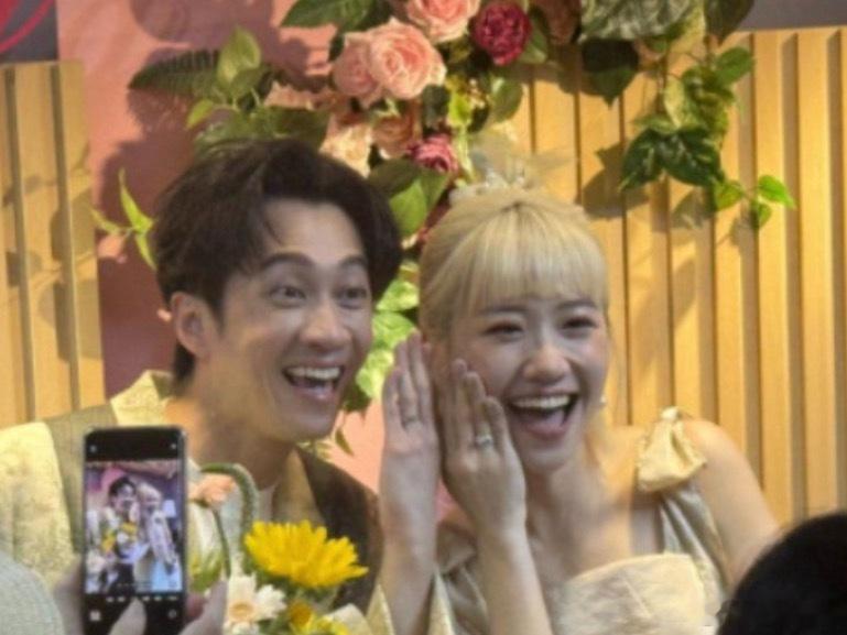 陈汉典lulu登记结婚祝福陈汉典和lulu！！新婚快乐🎉两个人的喜悦和幸福隔着