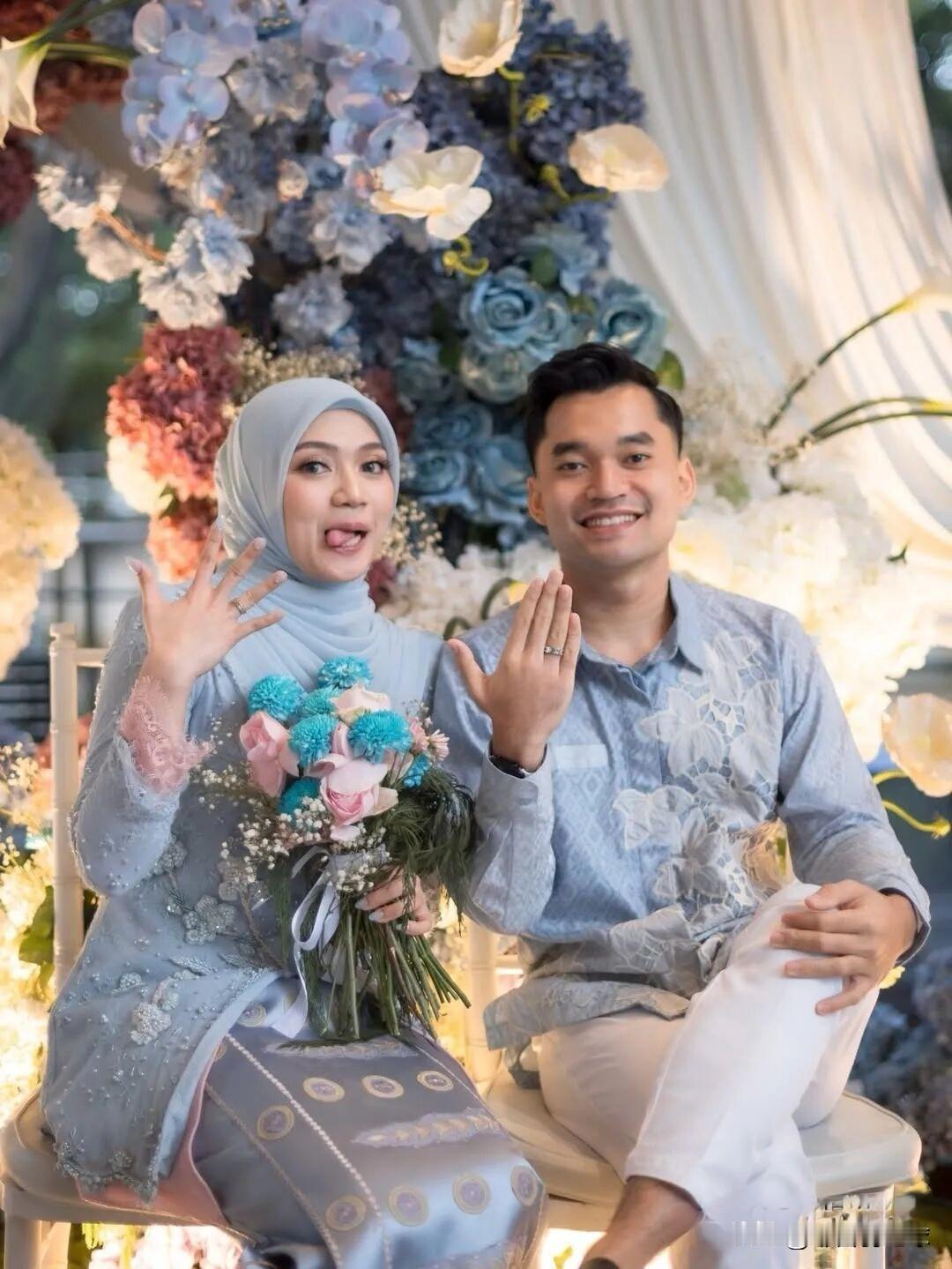 印尼双打名将卡尔南多与队友贾米尔喜结连理昨日，印尼羽毛球男双名将卡尔南多和同