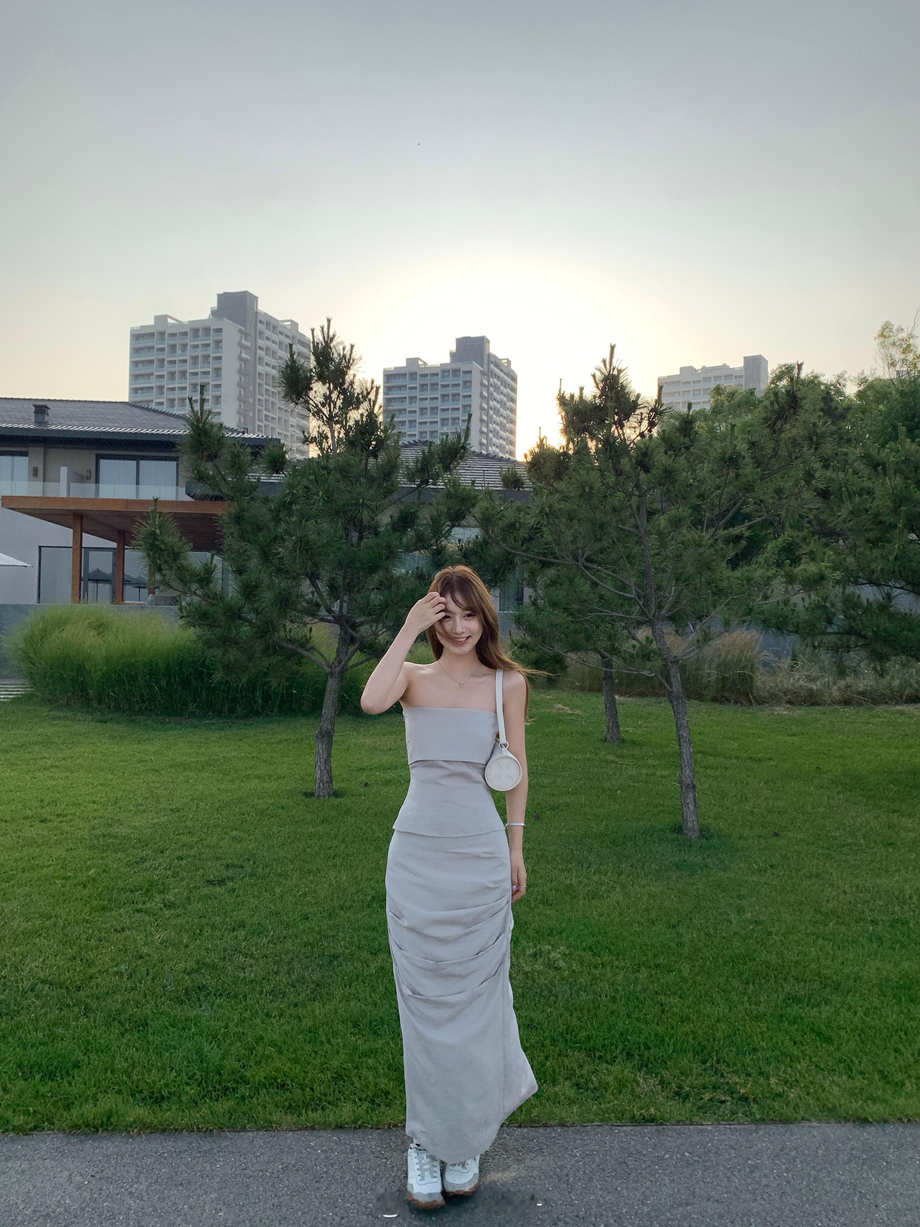 🖼️🧩本期我蕞爱的高知感清冷感套装做了乳白和香槟色给大家！都是很抬高级气质的