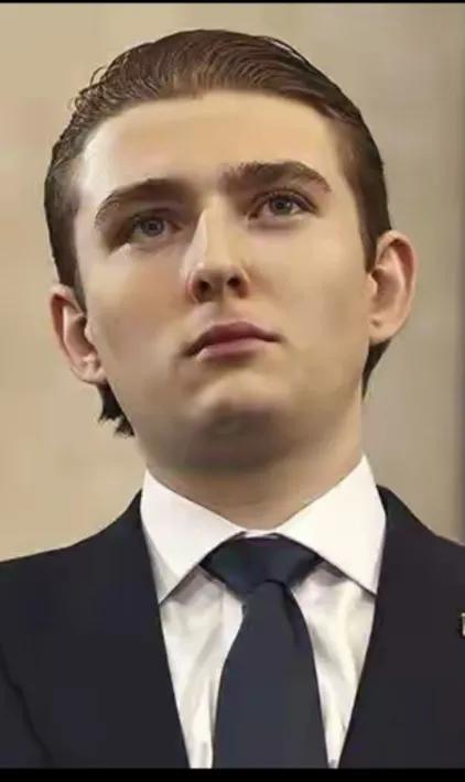 这是特朗普的儿子巴伦，美国数千人签名要求特朗普把他儿子送到伊朗，是，他为什么不把