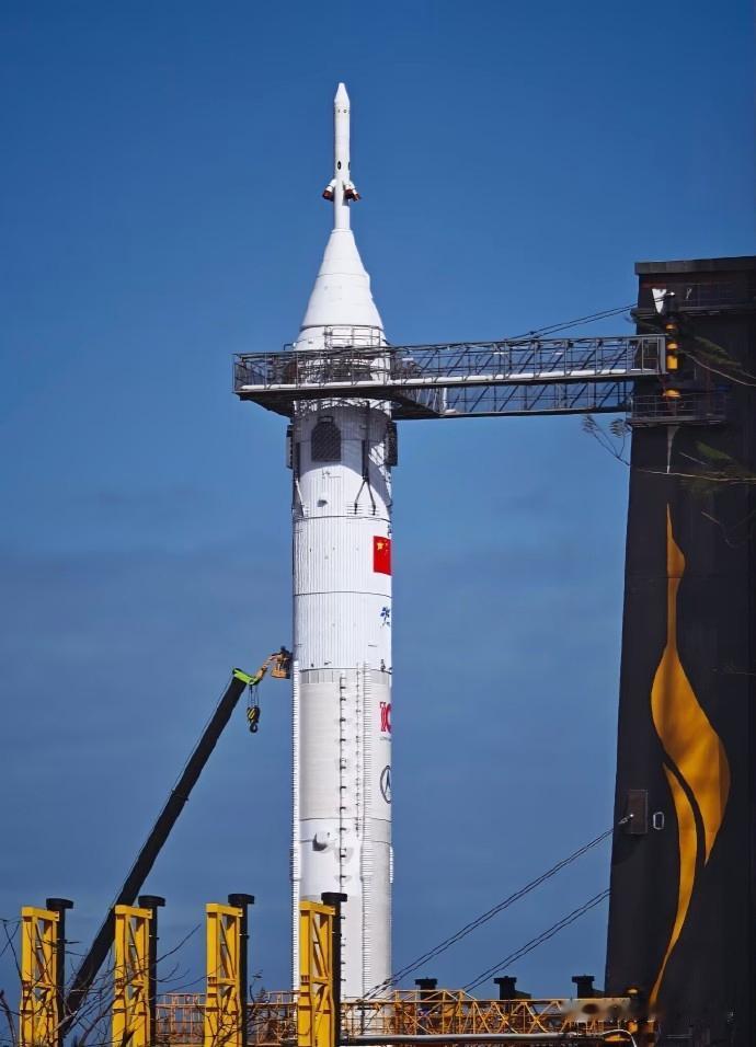 2月26日，据社交网站报道，航天劳模！长征十号甲与梦舟飞舟多次完成试验任务，为2