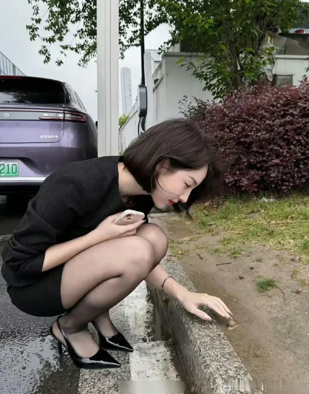 据说99%的男人都喜欢这样的女生​​​