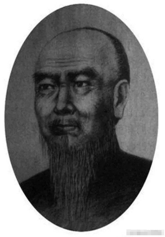 1887年，武术家杨秀山外出卖玉米，路上遇到一个病倒的僧人，心善的他，连忙把僧人
