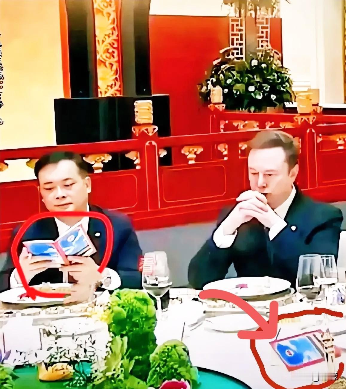 昨天一张商界顶流晚宴的生图，差点让福耀公子哥曹晖被唾沫星子淹了。乍一看，满