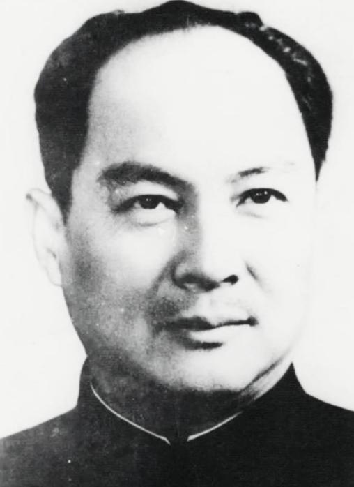1935年被开除党籍，戴手铐走完长征，开国大典前毛主席问他：为何不来看我。 