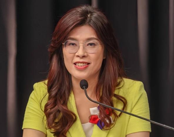 郑丽文的回应秒了所有人！郑丽文这话说得漂亮这个问题明显就是在刁难她她却