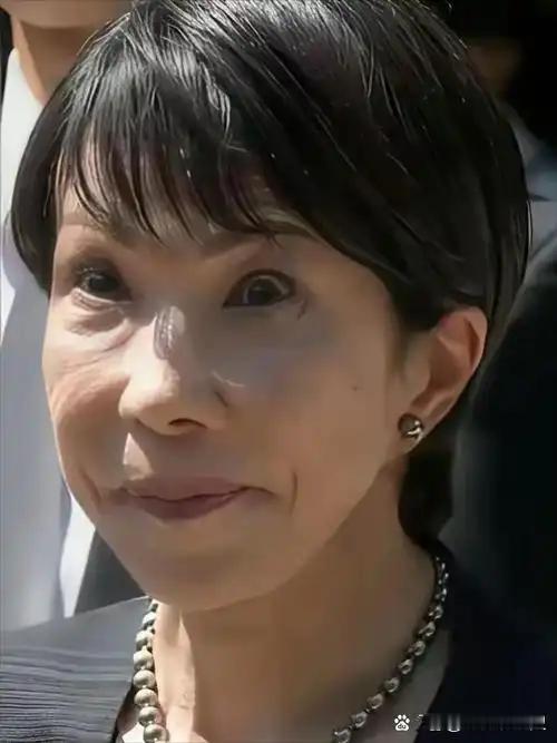 眼看中日关系改善无望，日本国内给高市早苗支招了！8月21日，日本经济新闻刊文表示