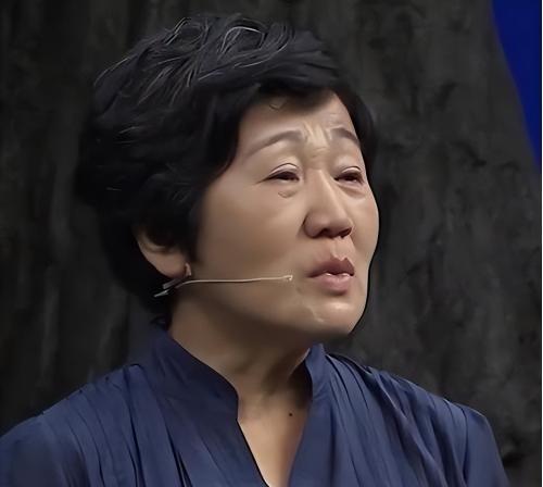 1976年，上海女知青为返回上海，将亲生女儿狠心抛弃。38年后，女知青成了富婆