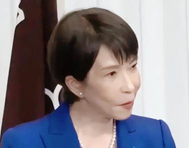 日本政坛这下彻底定调了！当地时间2月18日特别国会一召开，现任高市内阁就集体辞职