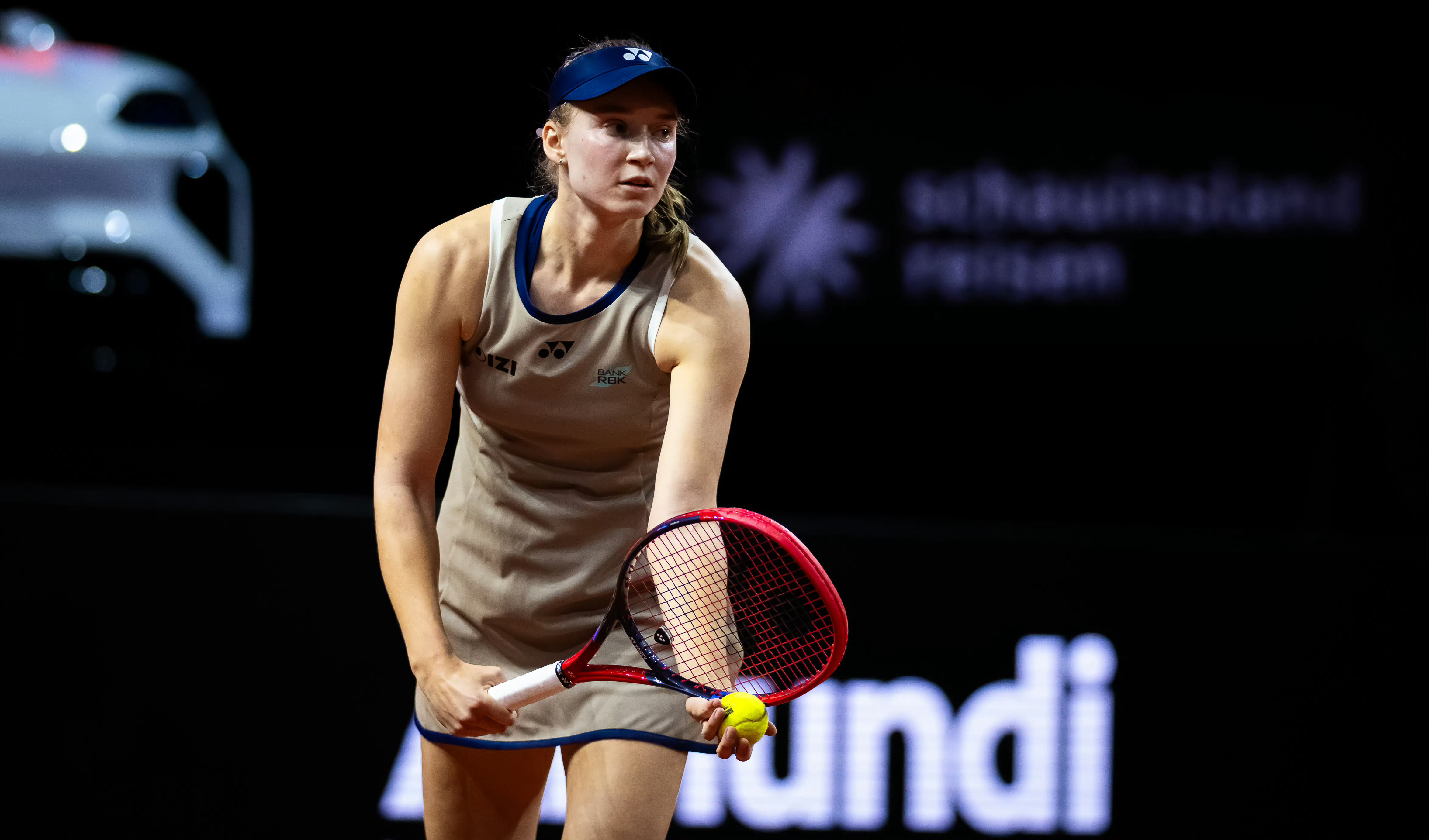 莱巴金娜以7-5、6-1击败穆霍娃，继2024年后再次赢得斯图加特冠军，这也是她