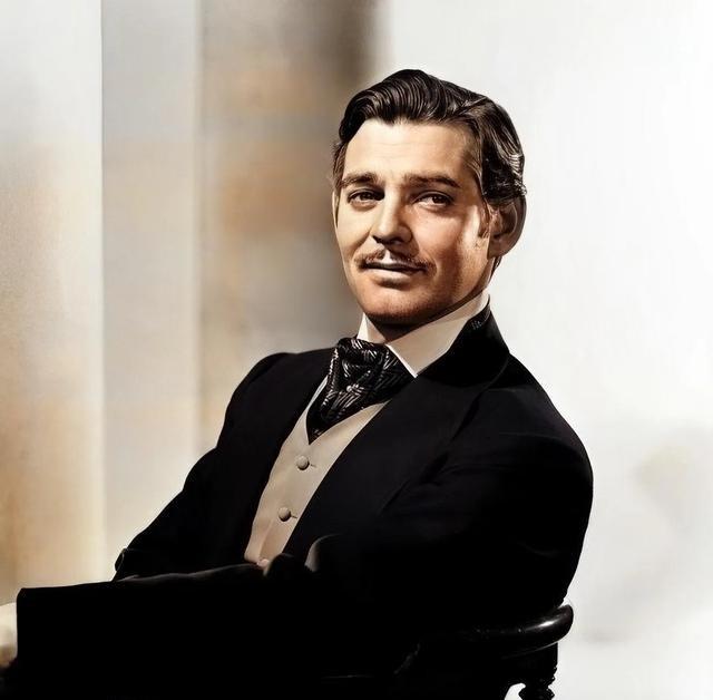 1960年，好莱坞皇帝克拉克盖博病逝，他在遗嘱中指明要跟妻子合葬，然而妻子反