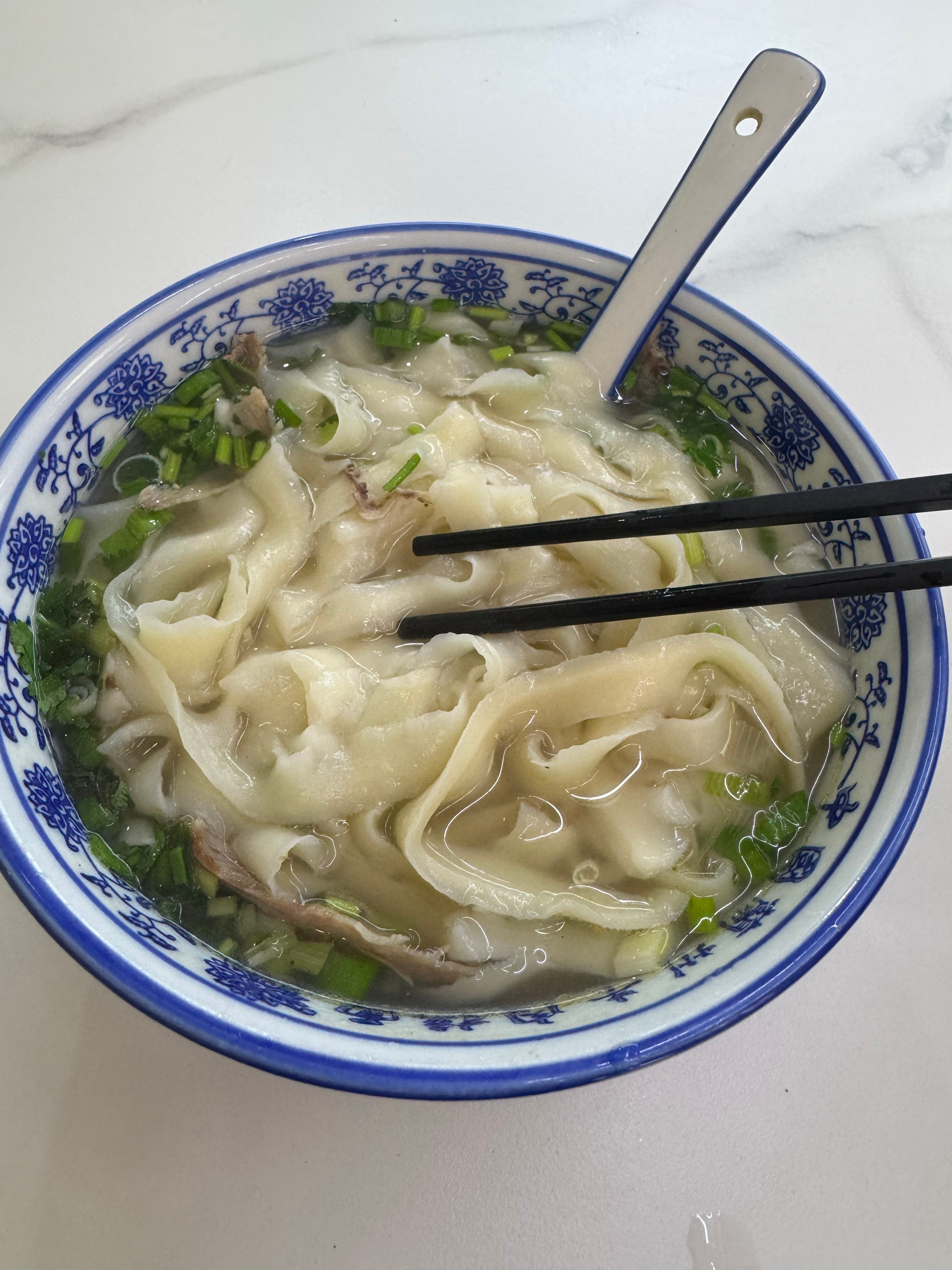 老登中午吃刀削面，你们呢？
