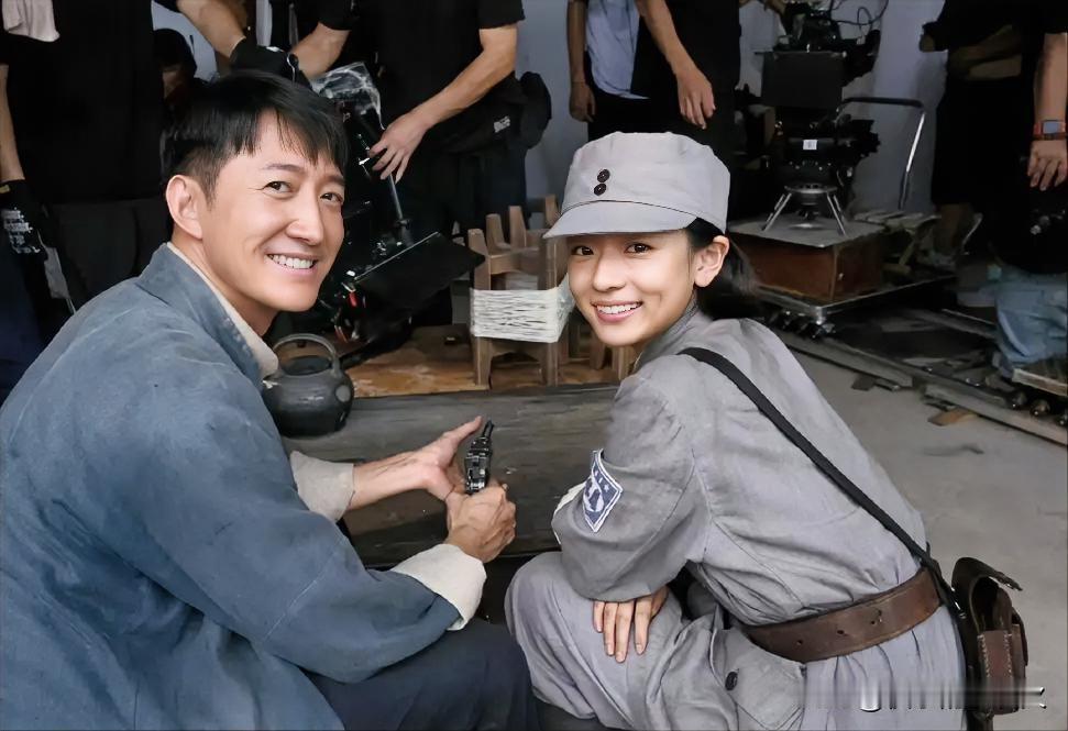 “我们两个就是云与月吧？”真的不太理解这句话为何加上啊？而且还从韩小月的嘴中