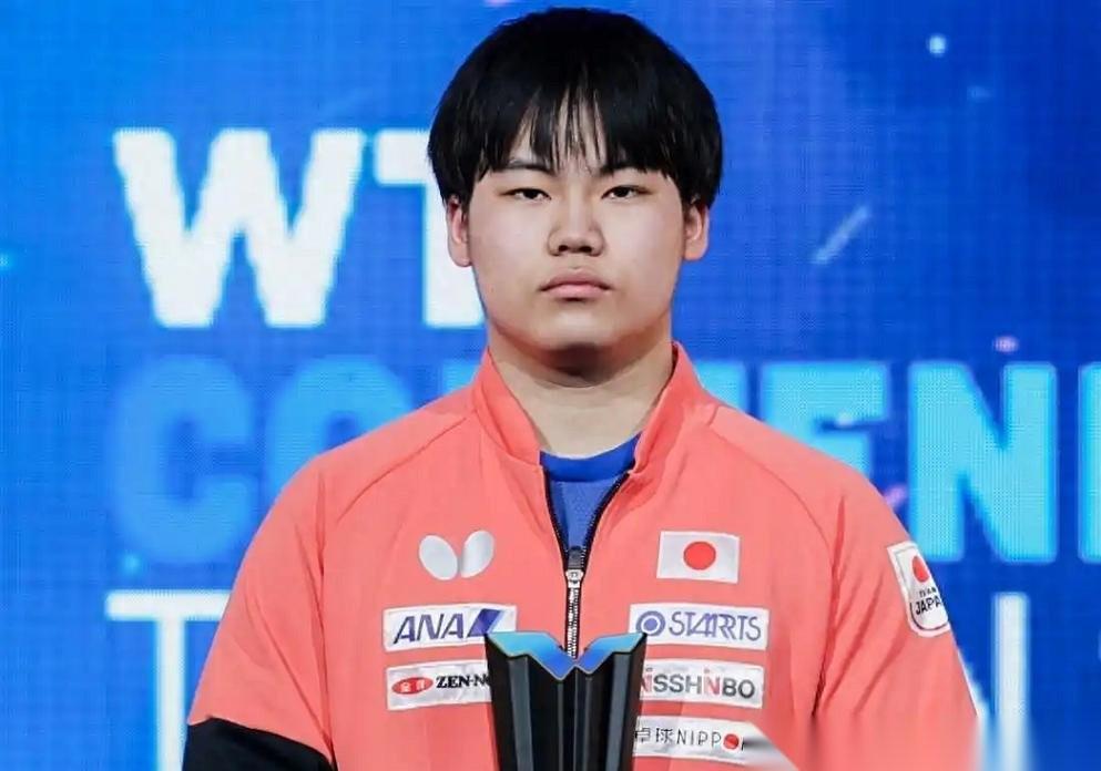 松岛辉空，日本人的长相、樊振东的身体、王楚钦的打法、莫雷加德的脑子！松岛辉空，出