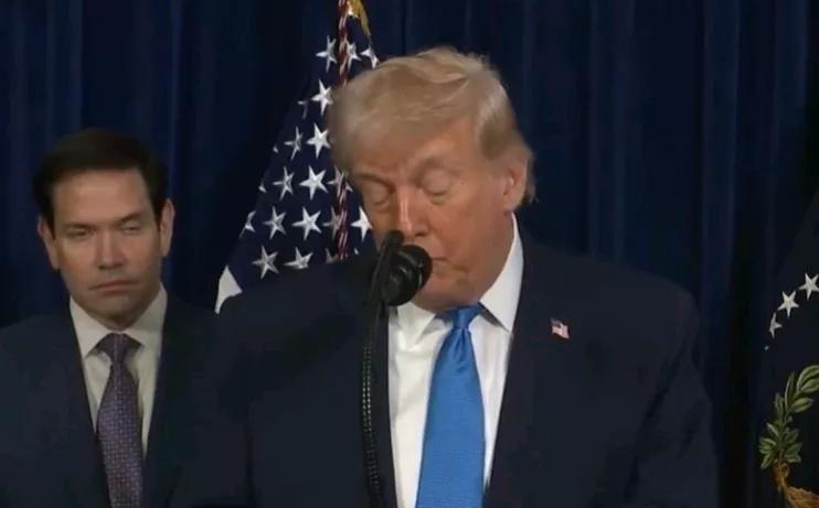 路透社消息，当地时间3日，美国总统特朗普，在湖海庄园发布会上强调，在逮捕委内瑞拉