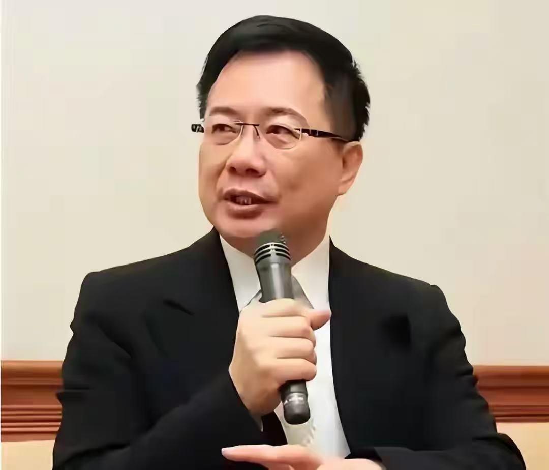 蔡正元今入狱服刑，特别提及马英九，馆长向国民党开火，不简单蔡正元因三中案入狱