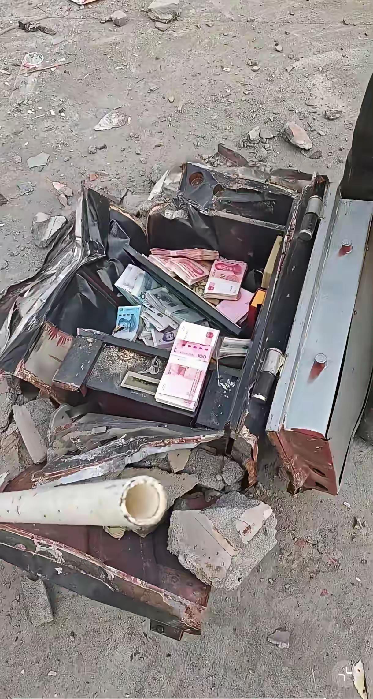 破烂里发现的，能拿吗？