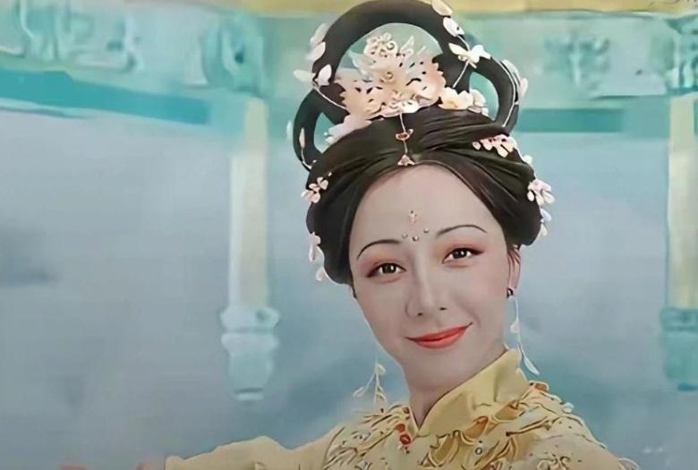 热巴扮演嫦娥刘亦菲扮演嫦娥佟丽娅扮演嫦娥热巴以前也是美仑美奂、风姿绰约的，