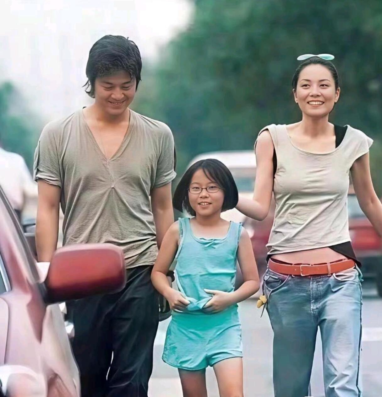 那时候的王菲应该是幸福感爆棚王菲王菲封神名场面王菲自拍