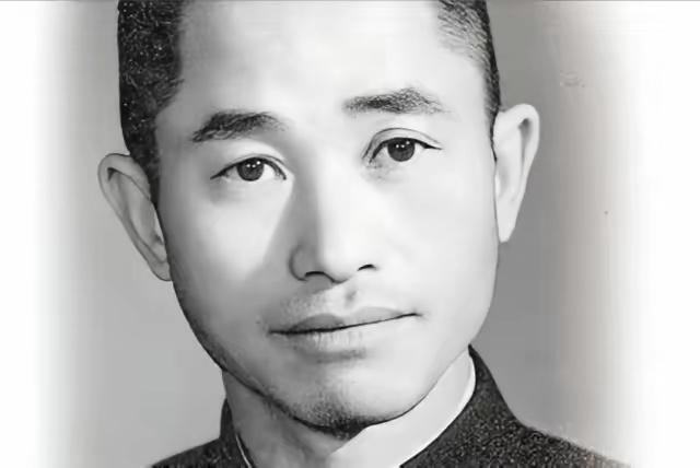 1951年，抗美援朝战役，彭德怀命蔡长元以死抗敌，谁知蔡长元转头就下令解散军队，