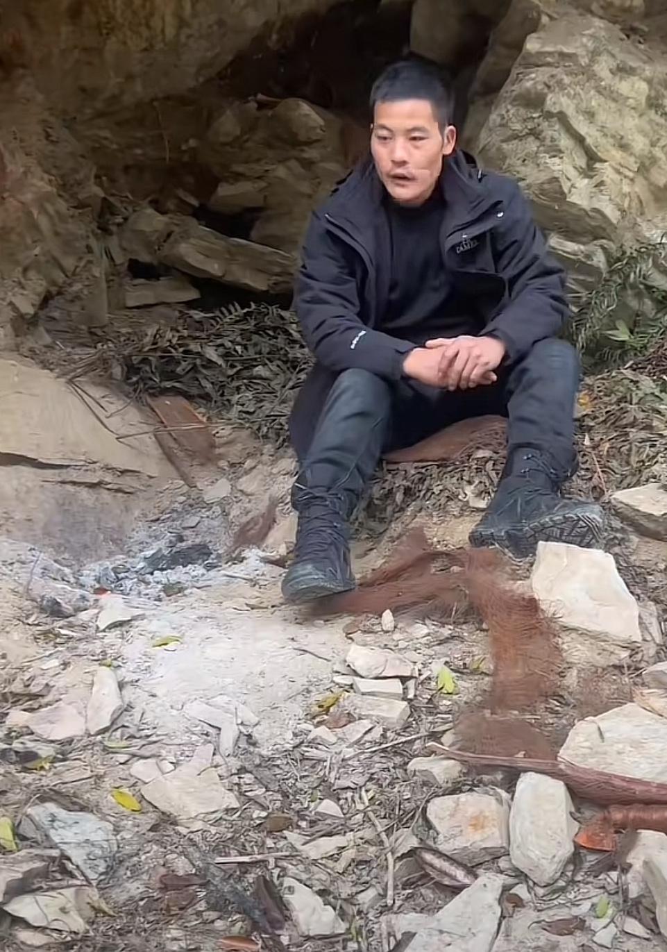 刀疤哥透露后期计划刀疤哥确定了不留在七星山，但后期会经常过来玩。这次回七星山是