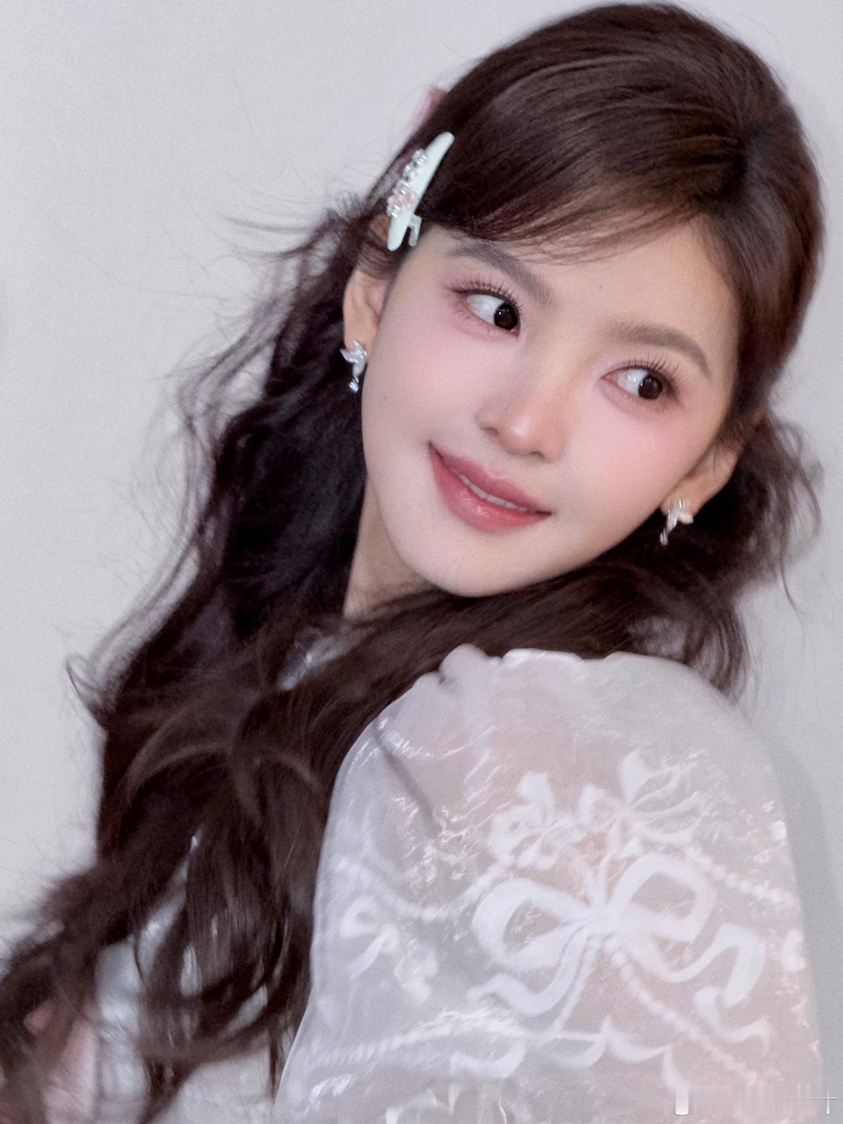 还有一波超美的公主👸章若楠大师出妆💄📷杨单杨单随手拍