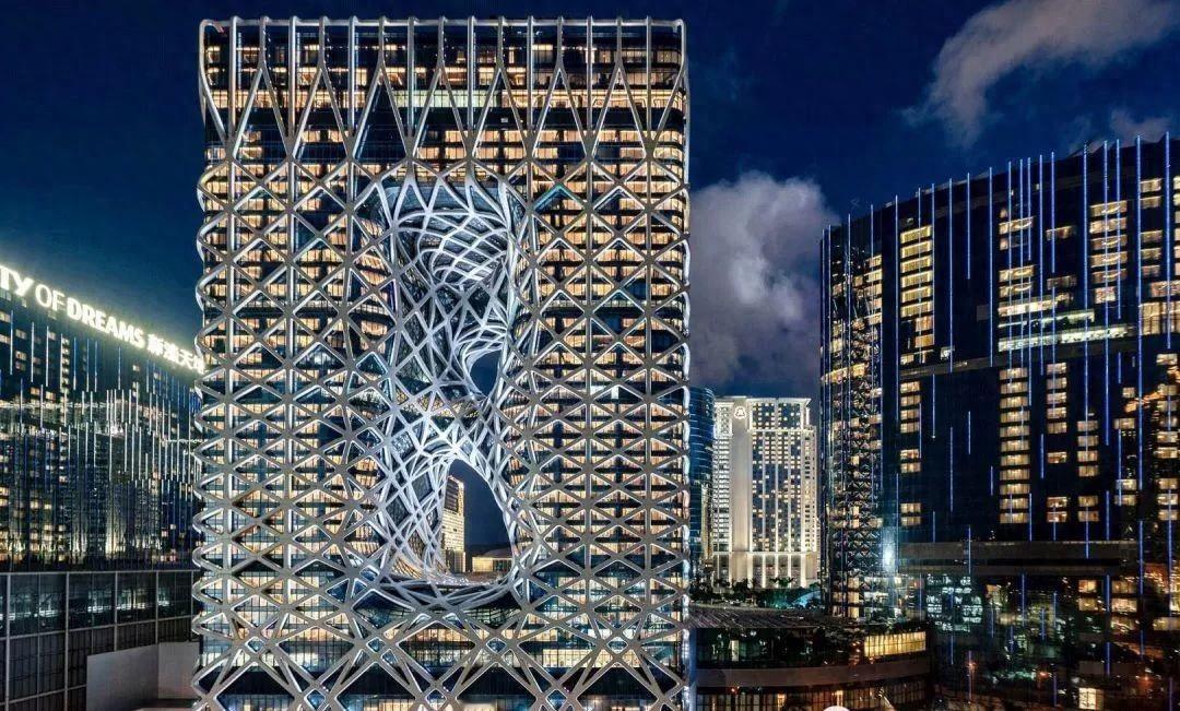 真敢砸！赌王之子18年扔11亿、耗28000吨钢，在澳门建了座七星酒店 这事