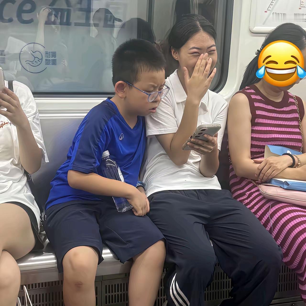 这到底看啥呢？