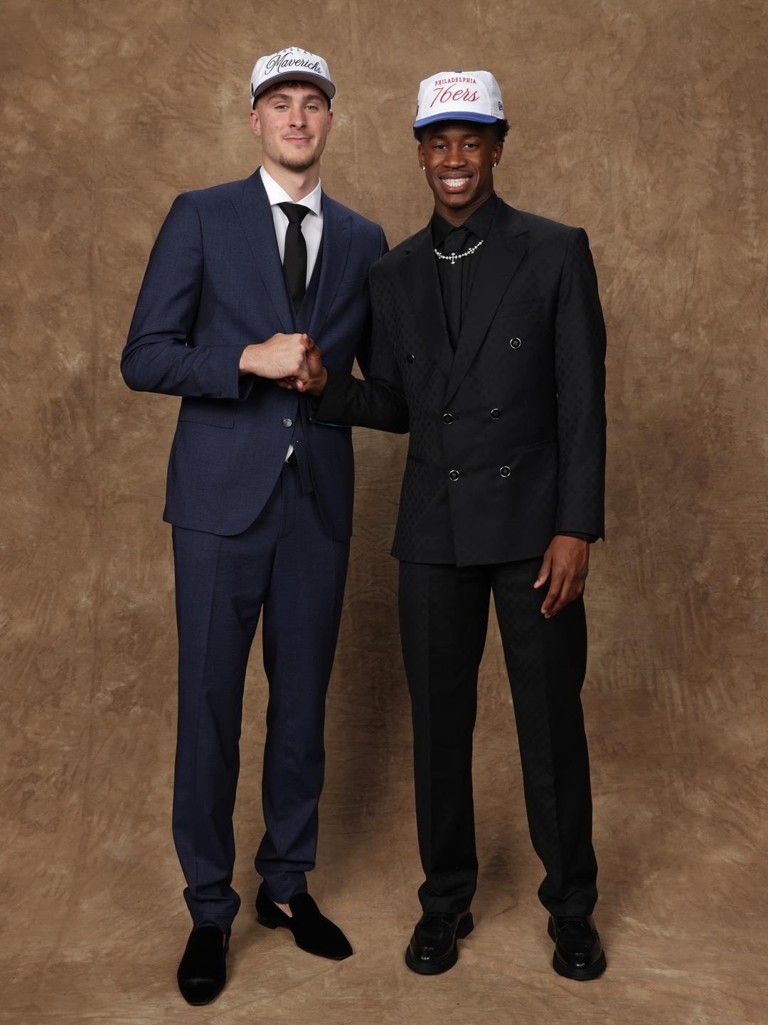 这两个小伙，以后能成大器吗？