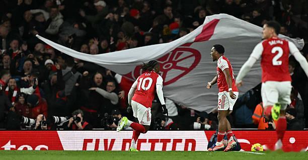 英超实时积分榜，阿森纳领先第二名切尔西6分，领先第三名曼城7分，领先第11名利物