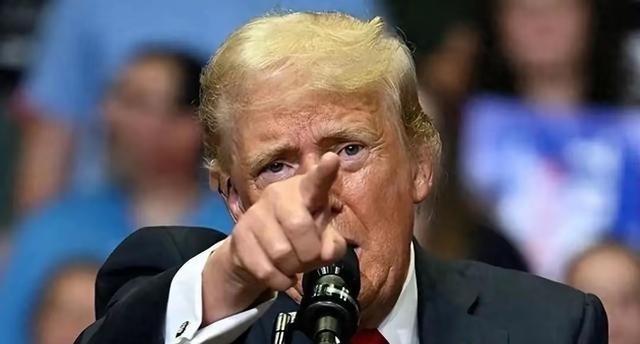 遇上一个赌气的大国总统，全世界为之瞠目结舌！特朗普情绪上头，一气之下宣布将此前决
