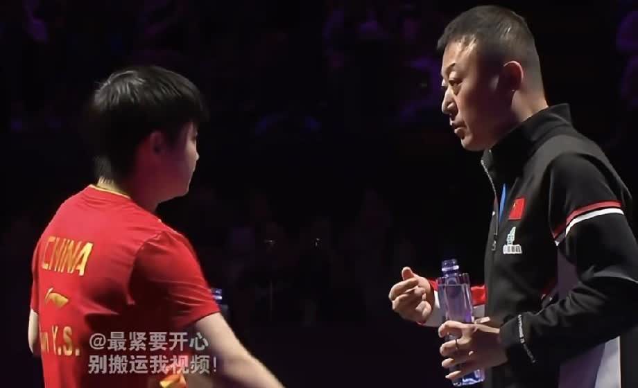 🦈：她这球我感觉她拧起来有点侧🦁：他绉过来有点侧他俩是不是混双打