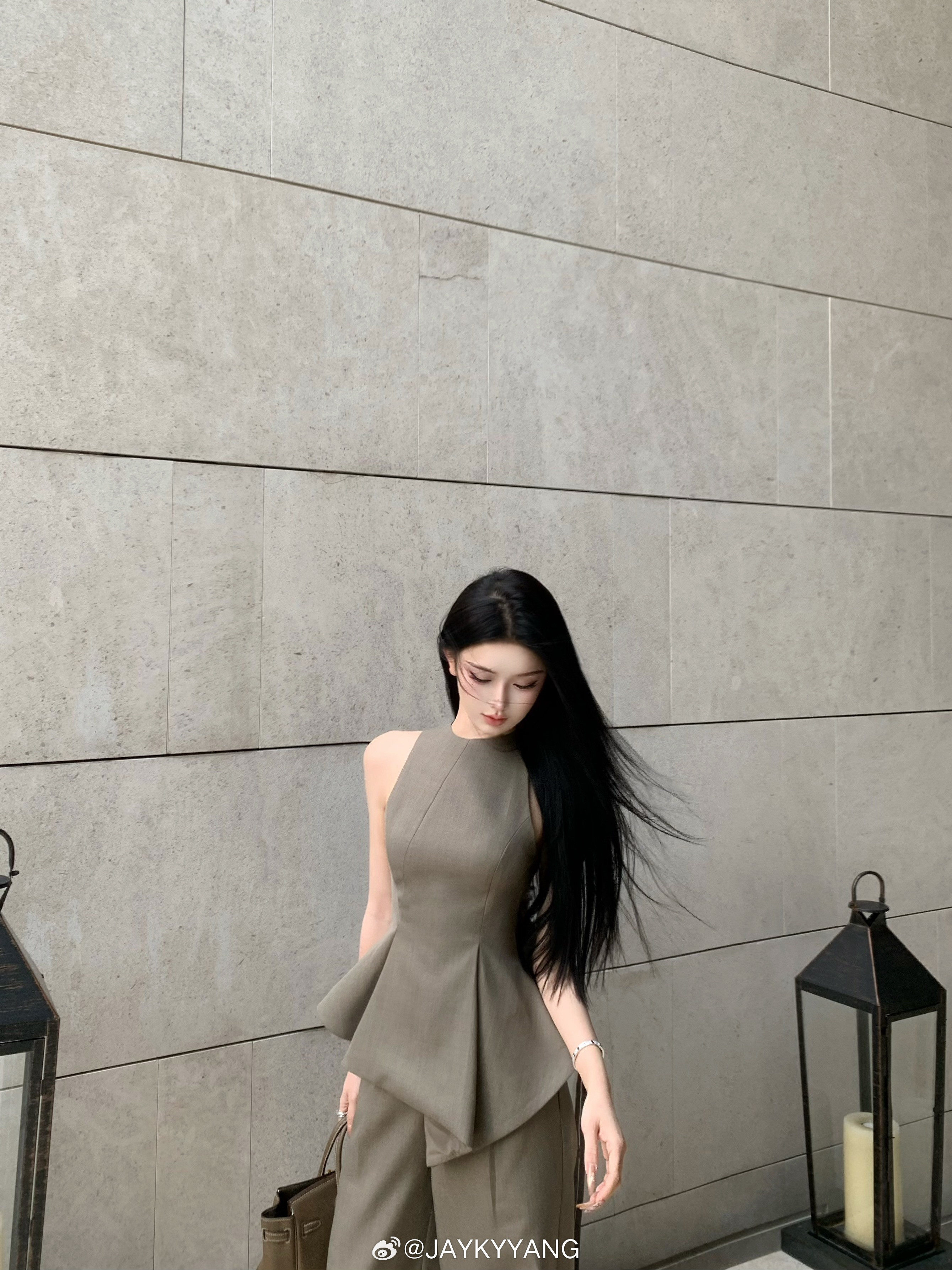 向高智感低头这套简直是仙品来的ㅎㅇ…🤎