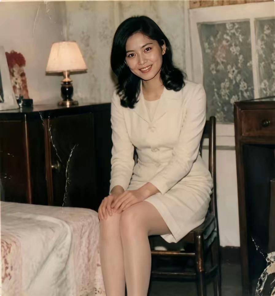 90年代的美女，颜值高吧，那时没有美颜。