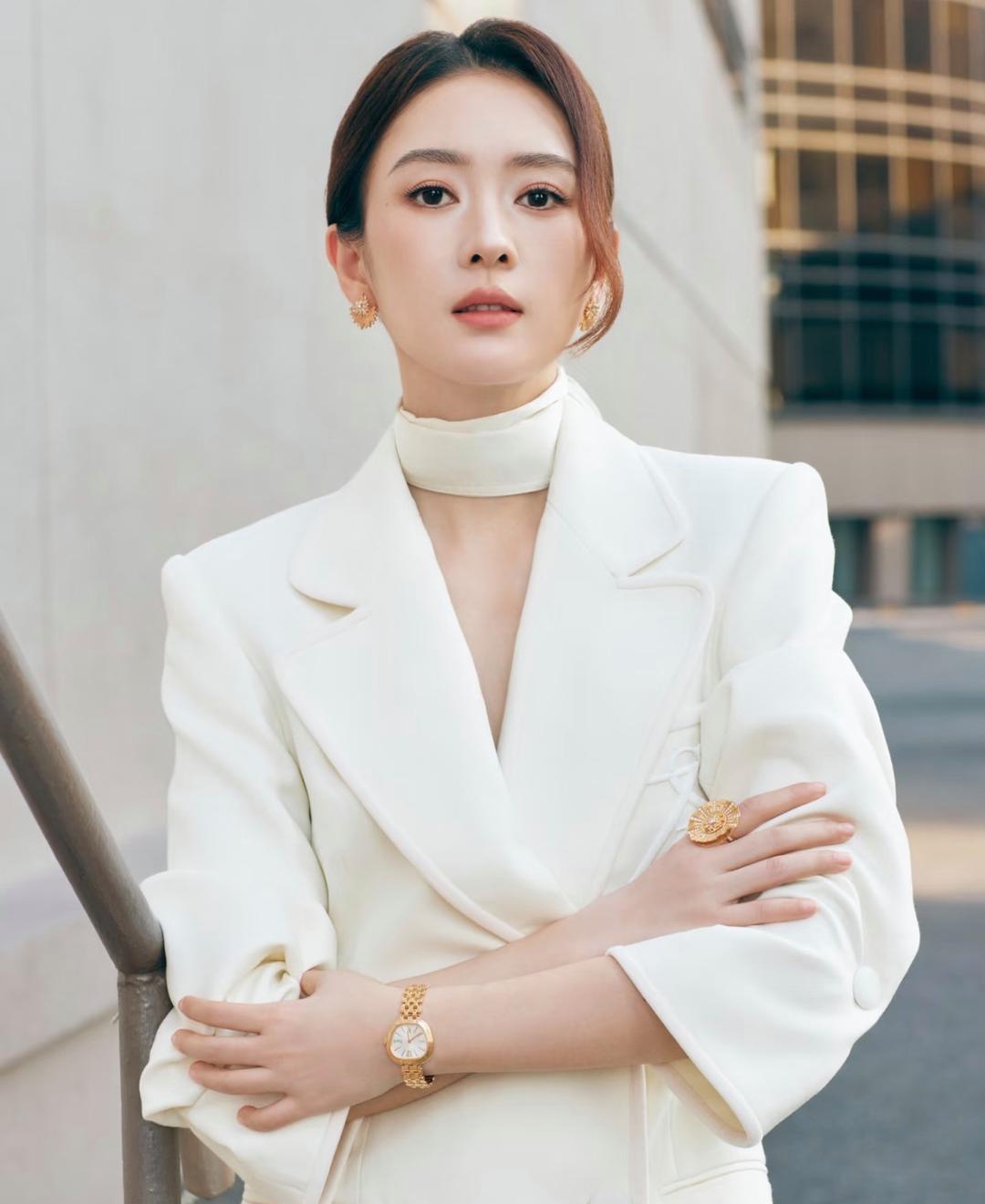 1.童瑶一直给人目标感很强的印象，婚后生活也经常被外界讨论。至于继子矛盾、豪门排