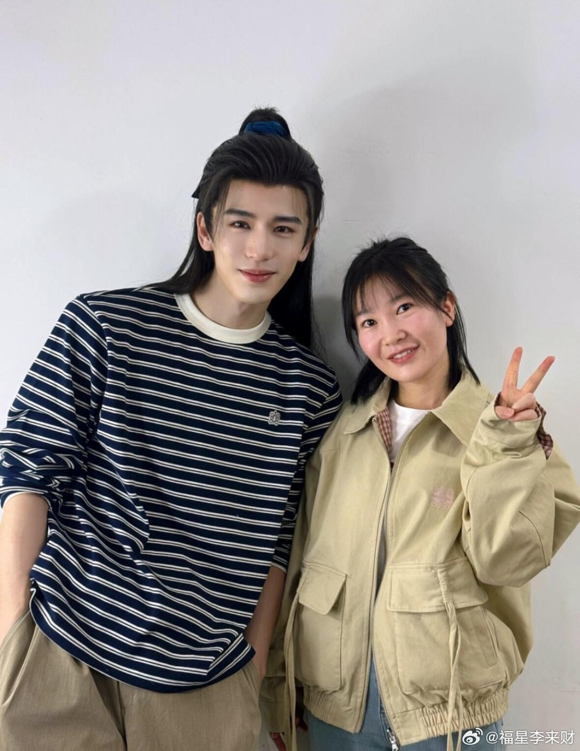 张凌赫逐玉开拍到现在所有合照