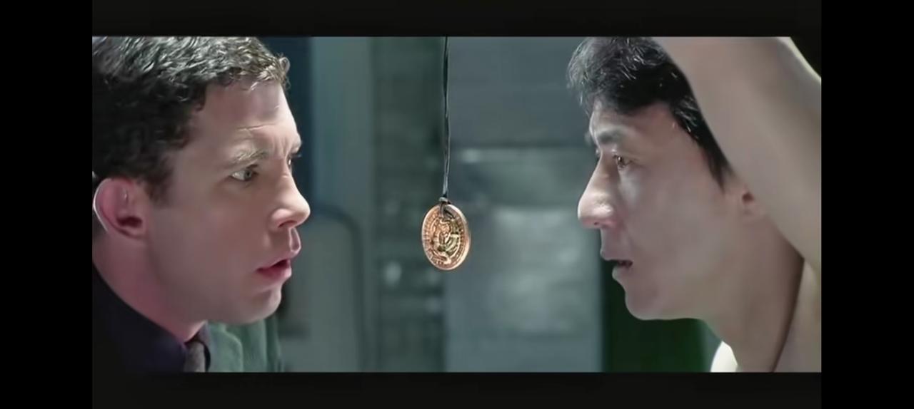以前看成龙的电影，最明显的特点就是外国人多，一个中国人的电影，为什么这么多外国人