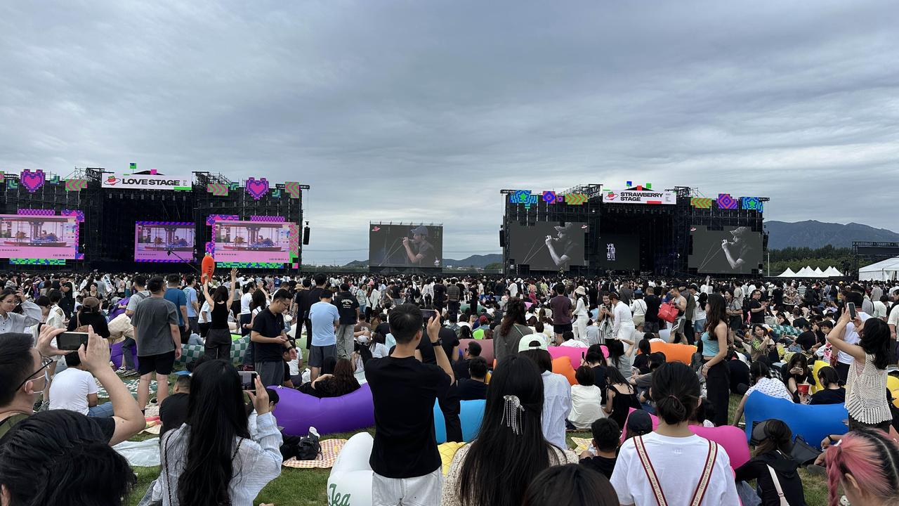 石家庄草莓音乐节办的太成功了，两日吸引近10万观众到场，石家庄本地占比24%，，
