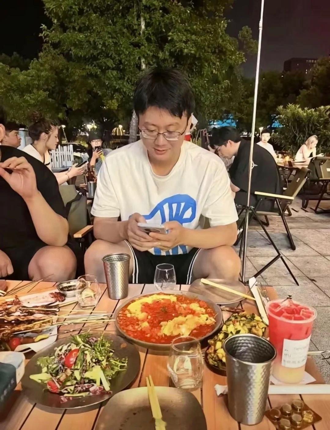 陶白白官宣离婚陶白白说：“这辈子研究了那么多星座，唯独没有搞懂天蝎座”​​​