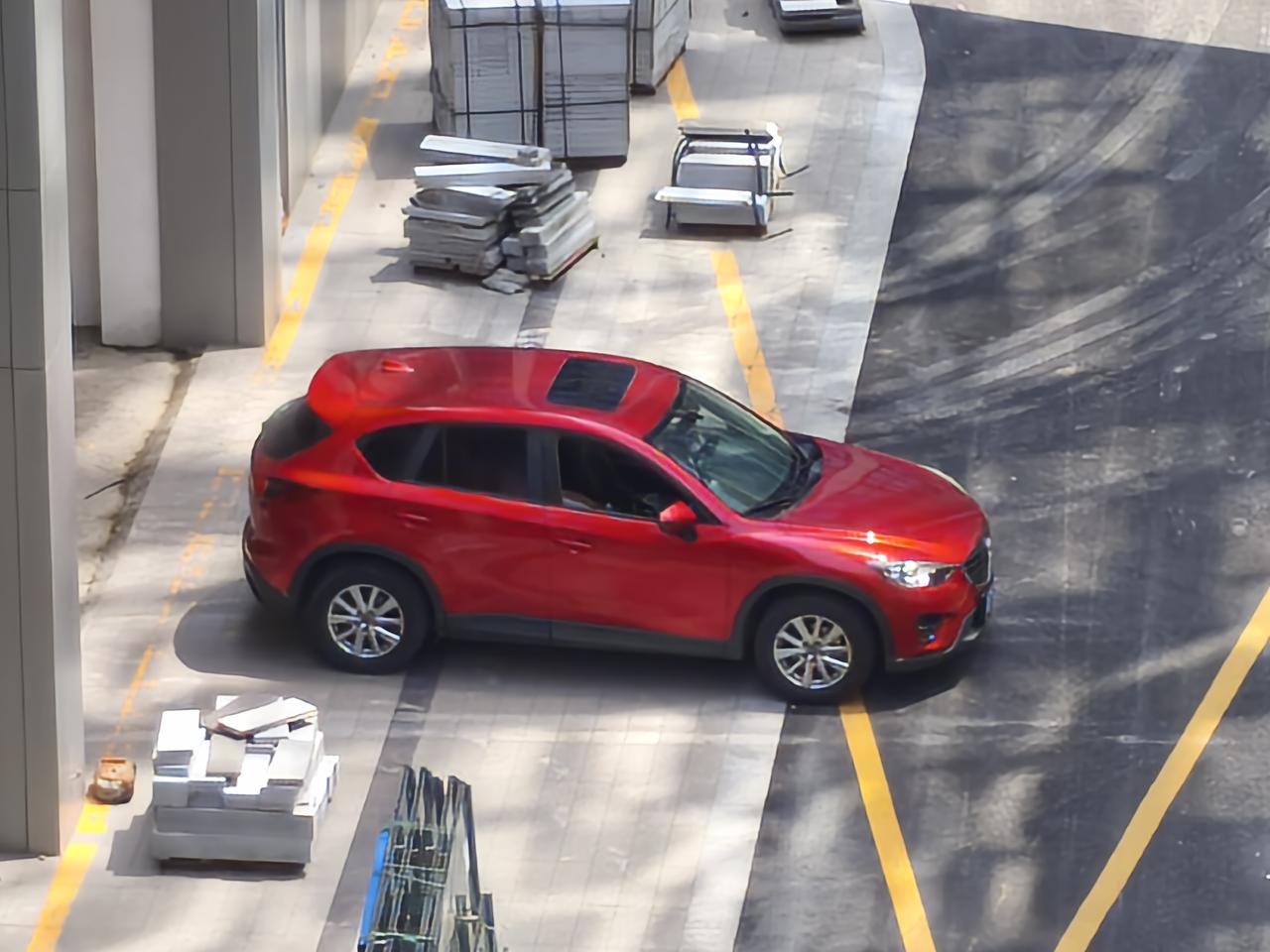 这么多年过去，马自达CX-5，看上去依旧迷人。13年前，第一次见到马自达CX