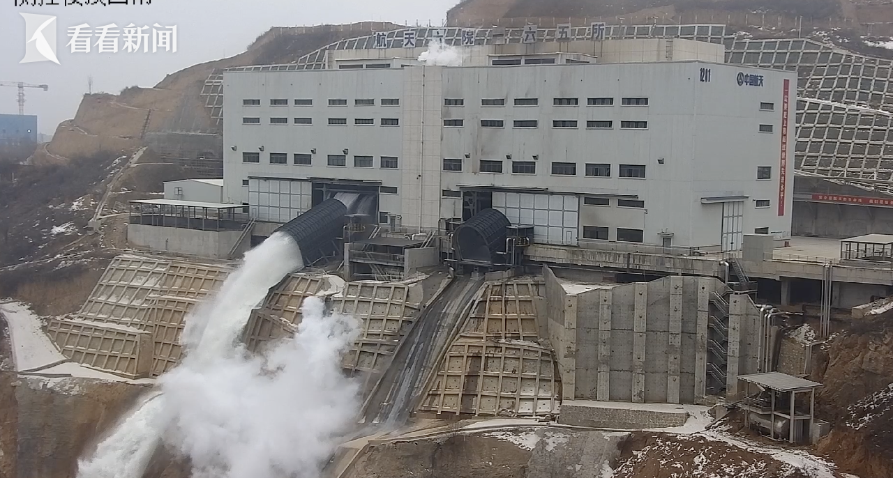 我国240吨级大推力航天发动机试车突破200秒