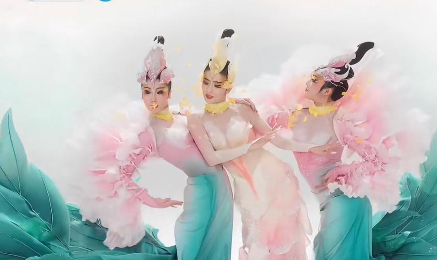 佟丽娅跳舞完全是统一内娱审美！佟丽娅真正意义上做到了一舞一出圈